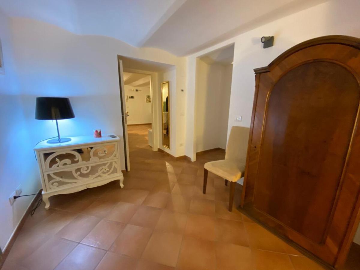 La Casa Di Ago Lägenhet LʼAquila Exteriör bild