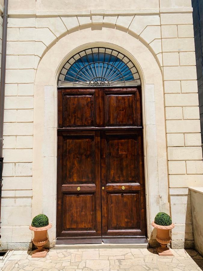 La Casa Di Ago Lägenhet LʼAquila Exteriör bild